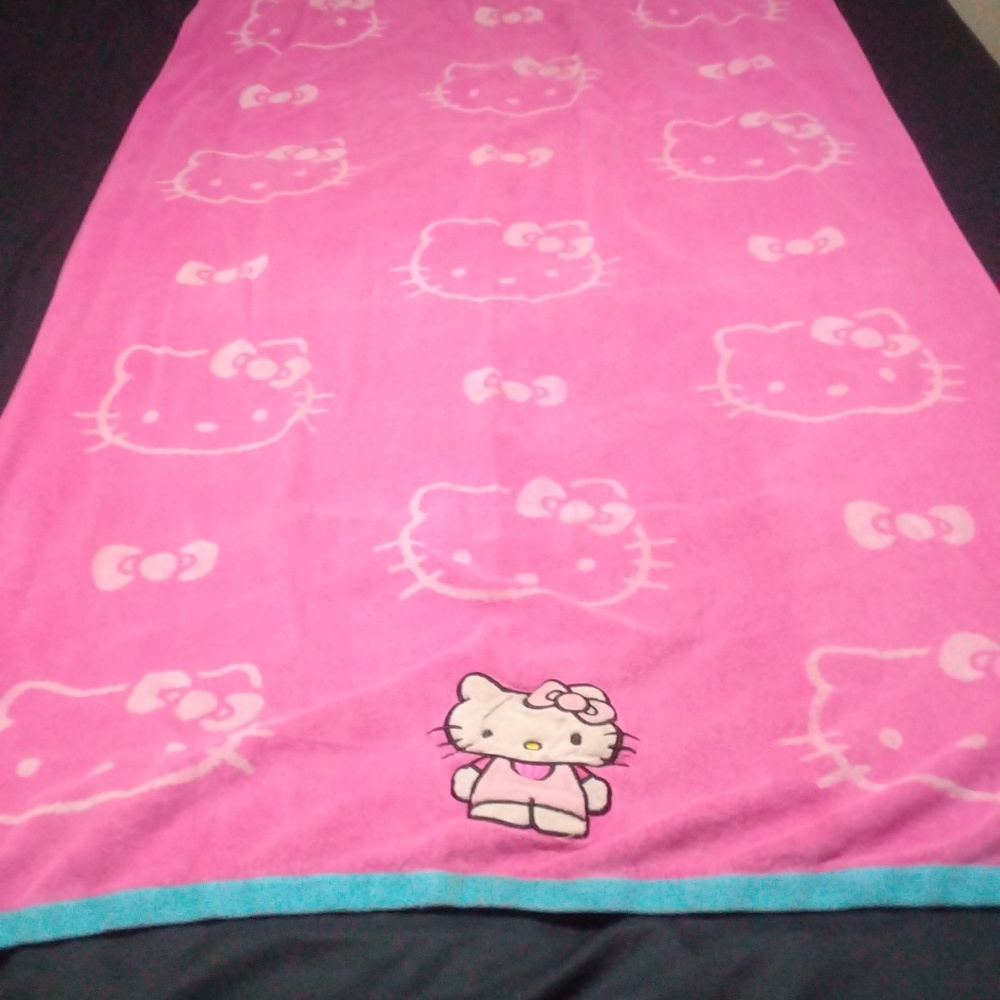 Vintage hello Kitty beach towel